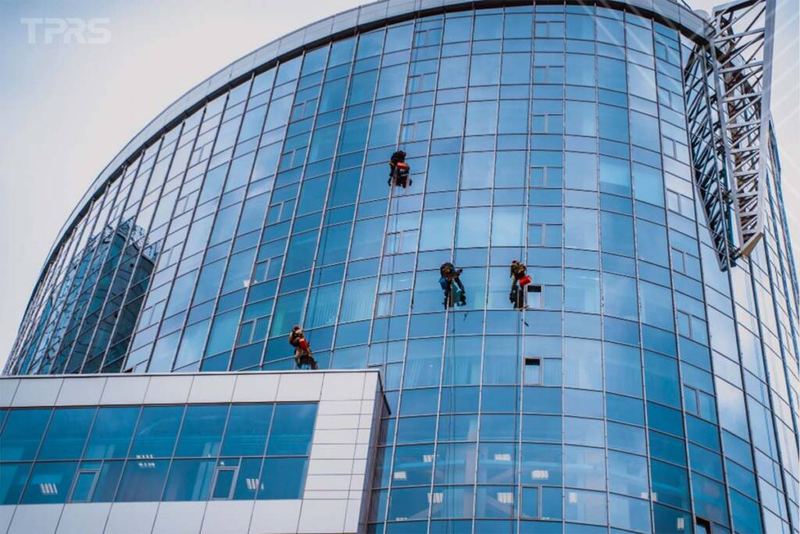 Glass Facades: Giving Commercial Buildings Their Identity