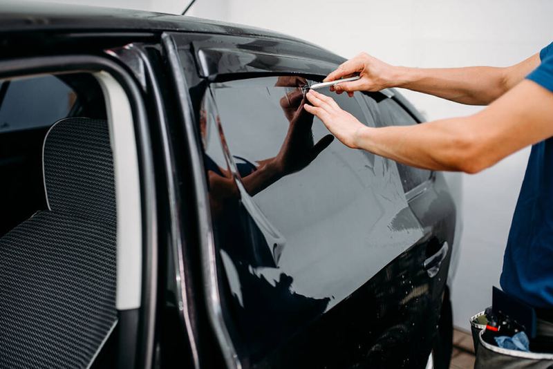 Dark Green UV Cut Glass vs. Car Tint Films: Choosing the Best Option for Your Vehicle.