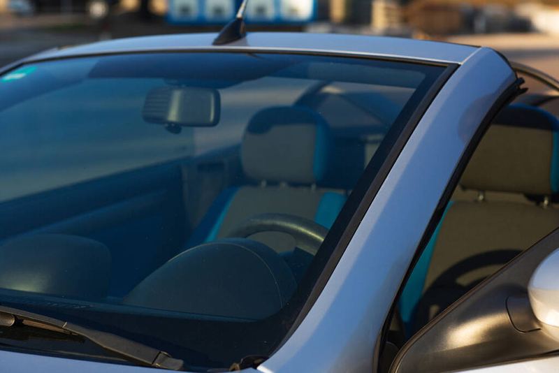 Vibration Resistance in Automotive Glass: Engineering Principles and Testing Methods