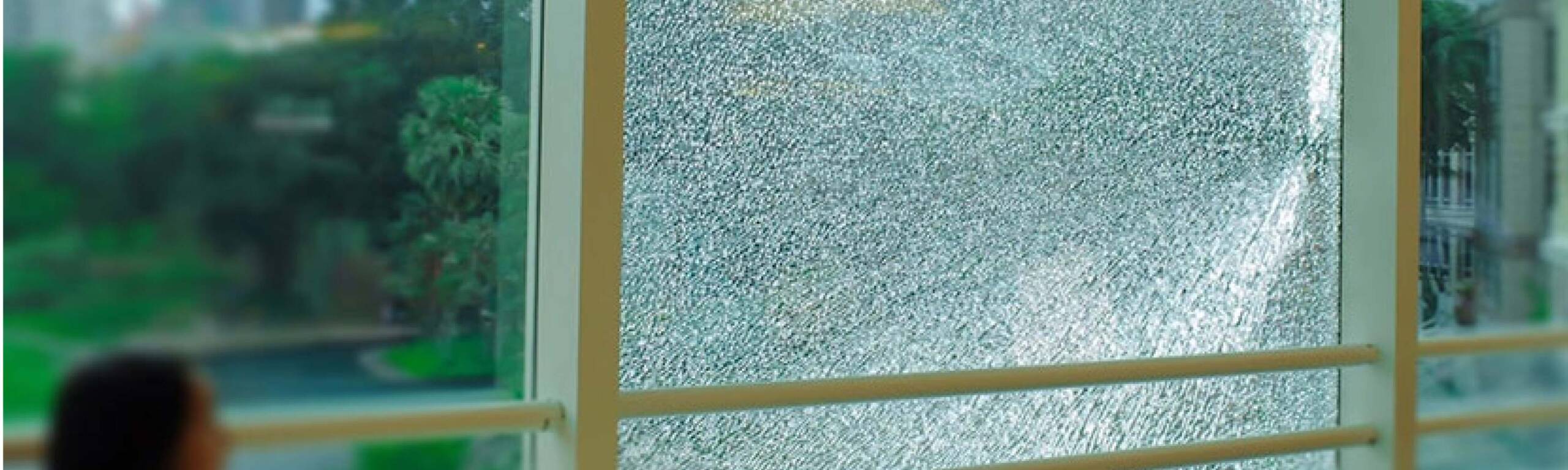 ADVANTAGES OF USING LAMINATED SAFETY GLASS