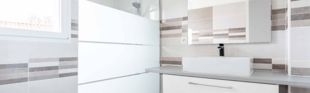 Bathroom Glass Partitions: Stylish and Functional Modern Solutions