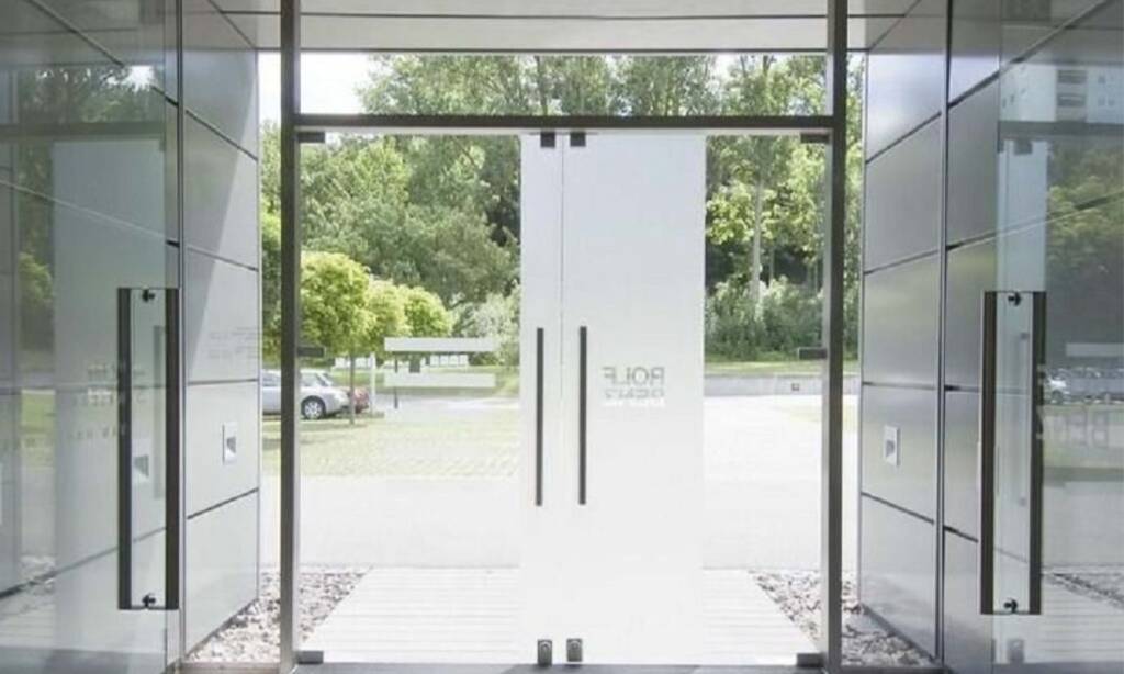 15 Glass Office Door Designs To Modernize Your Office