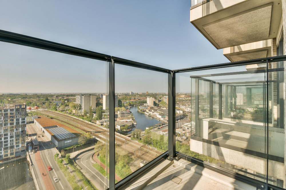 balcony glass