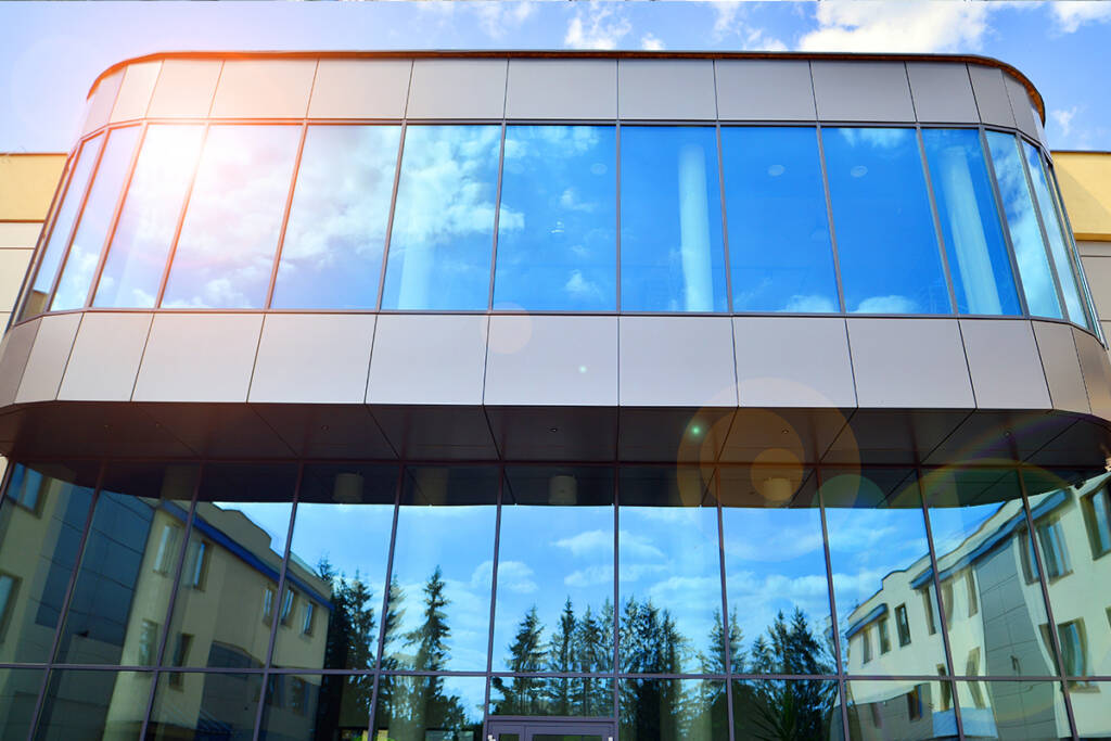 Applications of Float Glass In Commercial Architecture