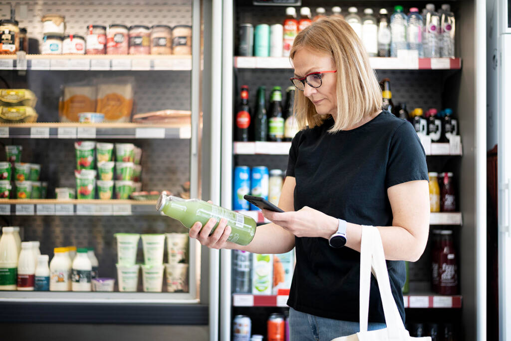 The Role Of Glass In Walk-In Coolers & Display Freezers 4 The Role Of Glass In Walk-In Coolers & Display Freezers