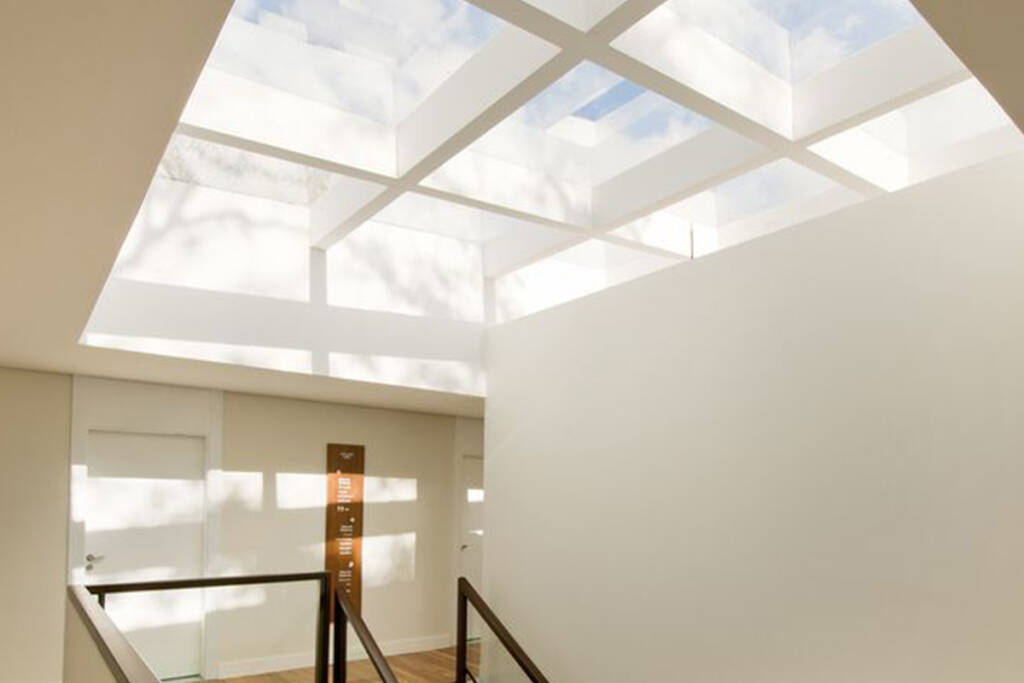 A Comprehensive Guide to the Benefits of Glass Skylights 2 A Comprehensive Guide to the Benefits of Glass Skylights