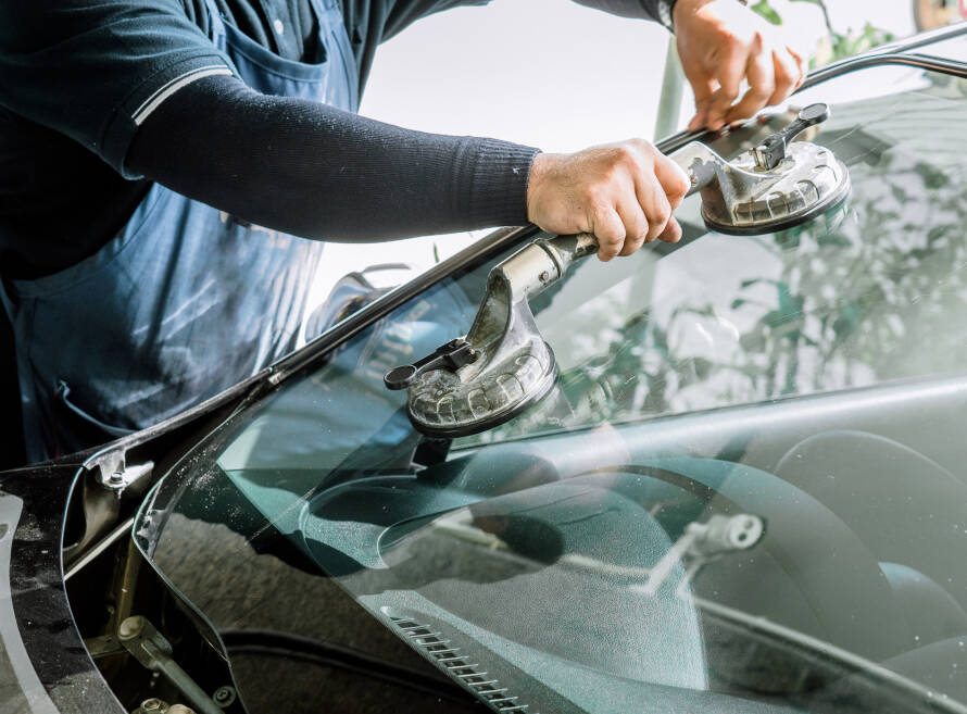 automotive glass tinting
