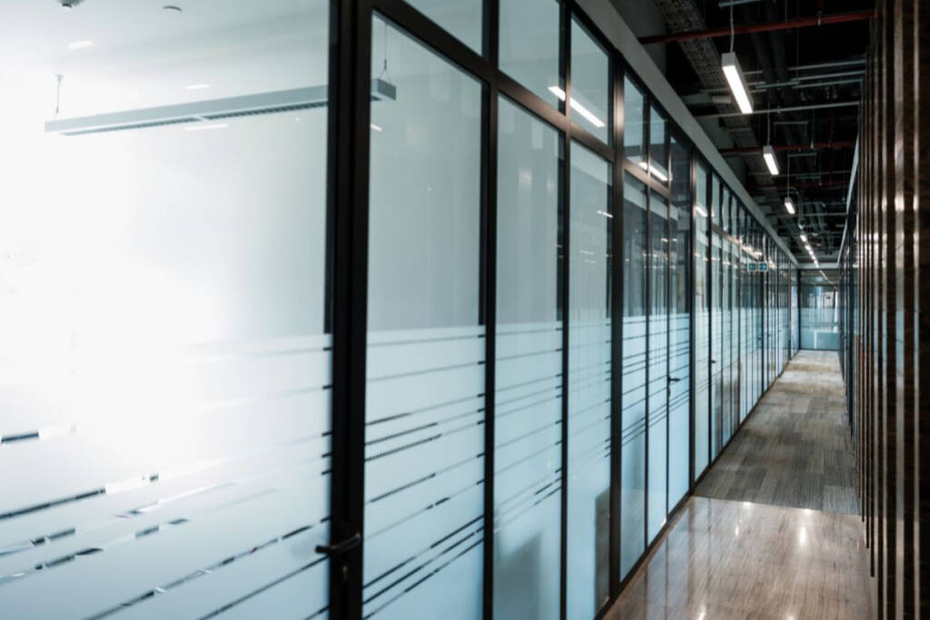 Frosted Glass Benefits- 6 Reasons Why You Need It ?