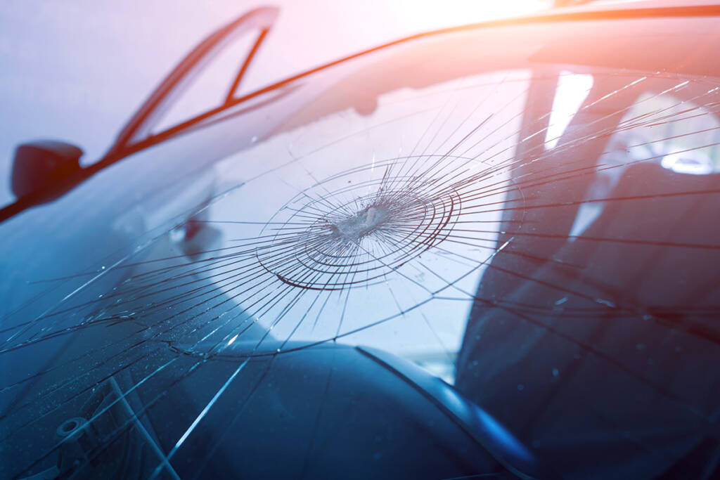 Complete Guide to Advanced Automotive Windshield Technology in 2025