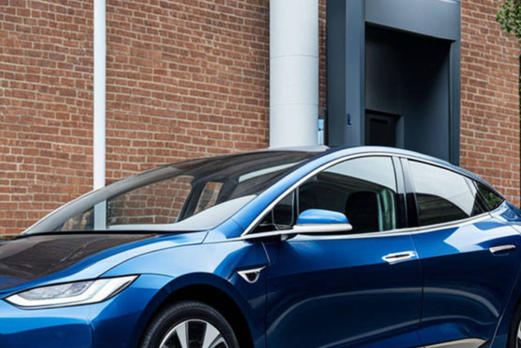 Electric Vehicle Window Systems: Special Requirements and Innovations