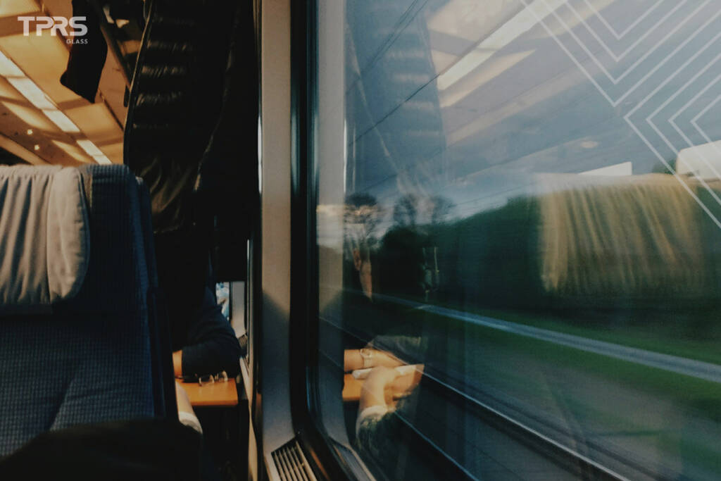 Rail Transport: Essential Glass Components for Railway in Modern Railway Systems