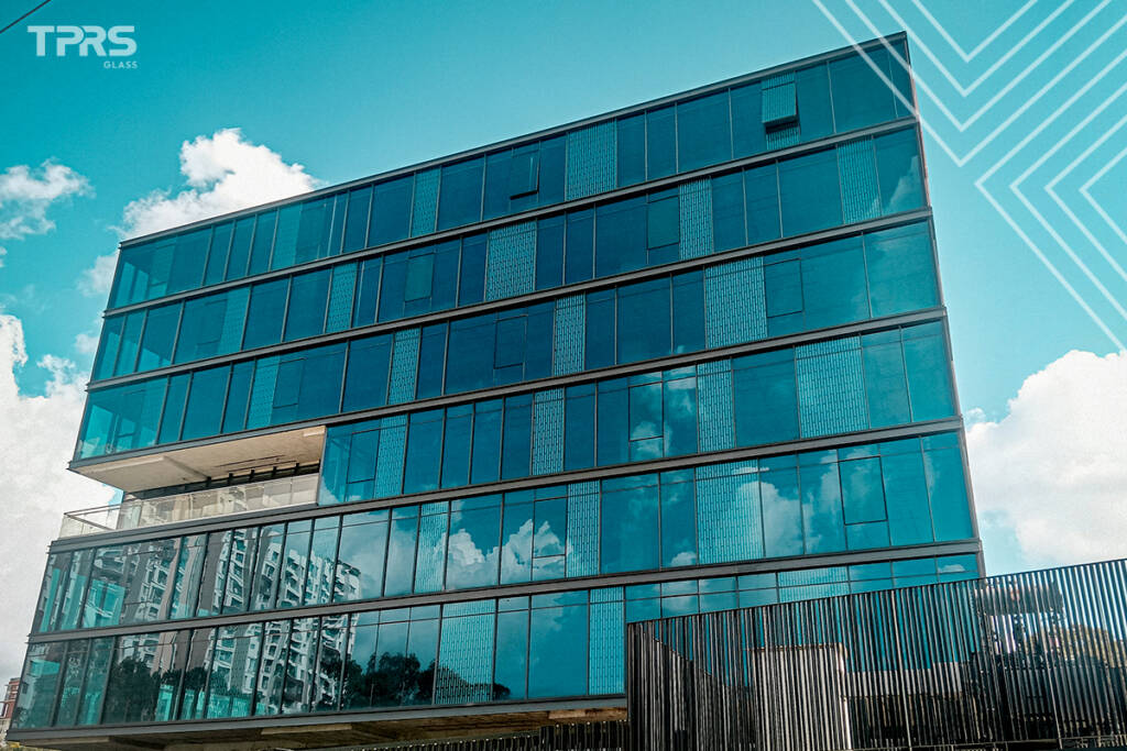 Facade Glass: Advanced Glass Systems for Building Exteriors