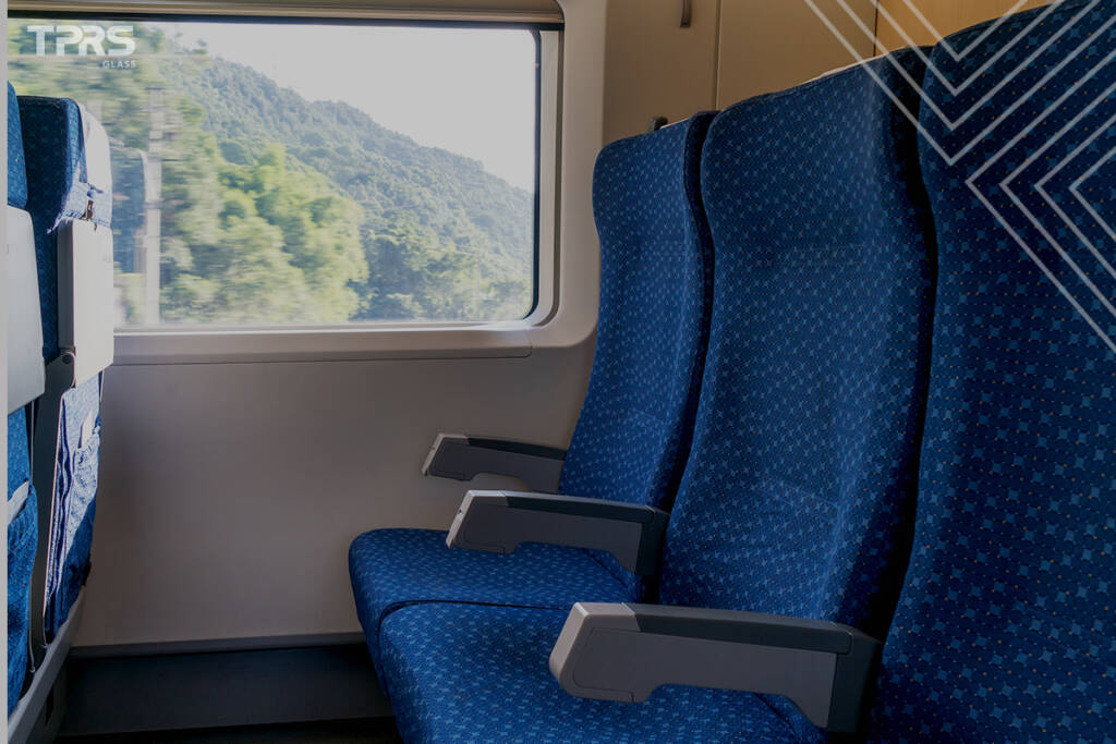 Train Windows: Engineering Excellence in Manufacturing Glass for Railway