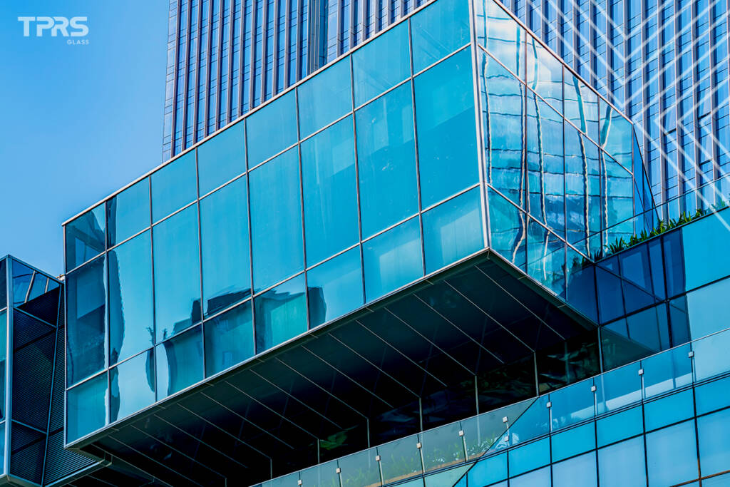 Facade Glass: Advanced Glass Systems for Building Exteriors