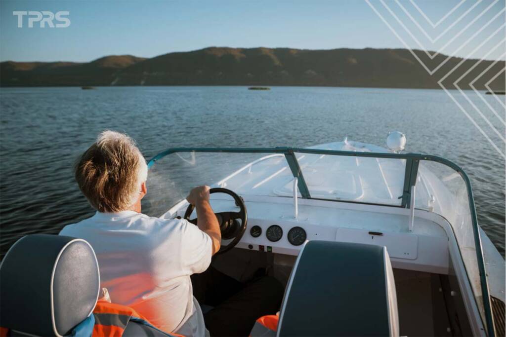 What Is a Boat Windshield?