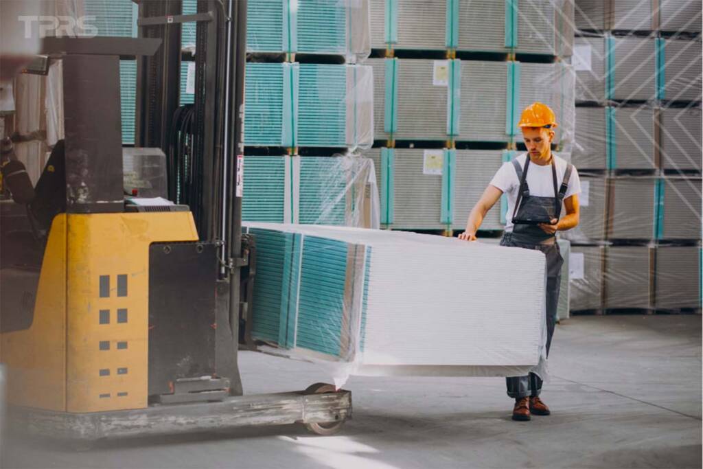 Glass Manufacturing Process: From Raw Materials to Finished Product