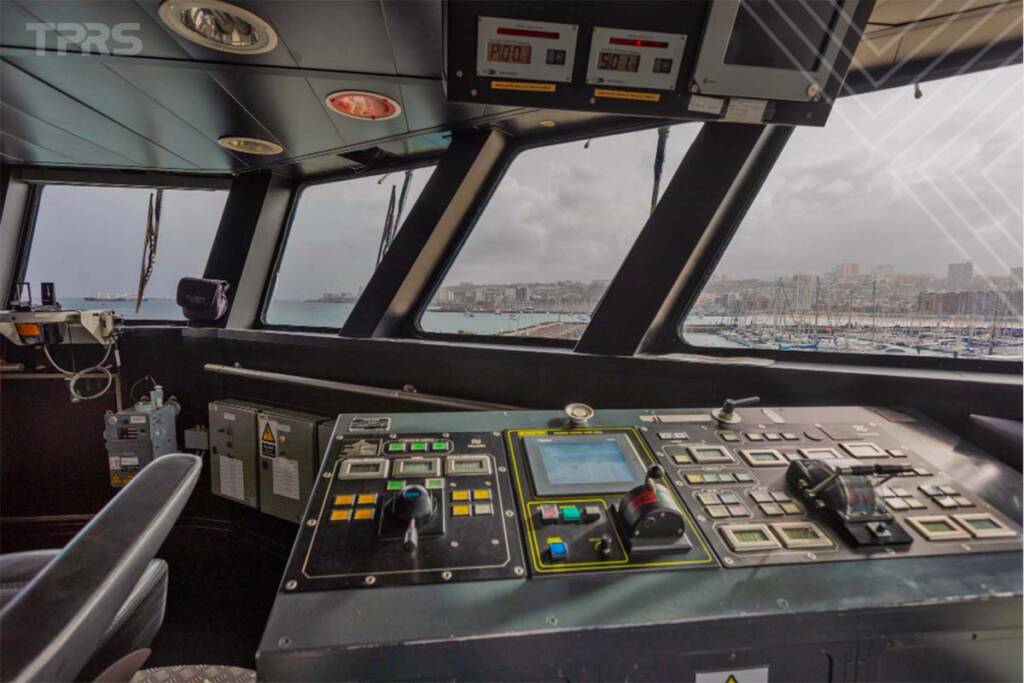 Observation Windows: Clear Vision for Navigation and Control Rooms